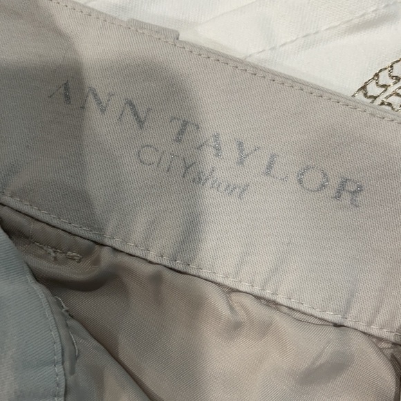 Ann Taylor City Shorts - Picture 5 of 6